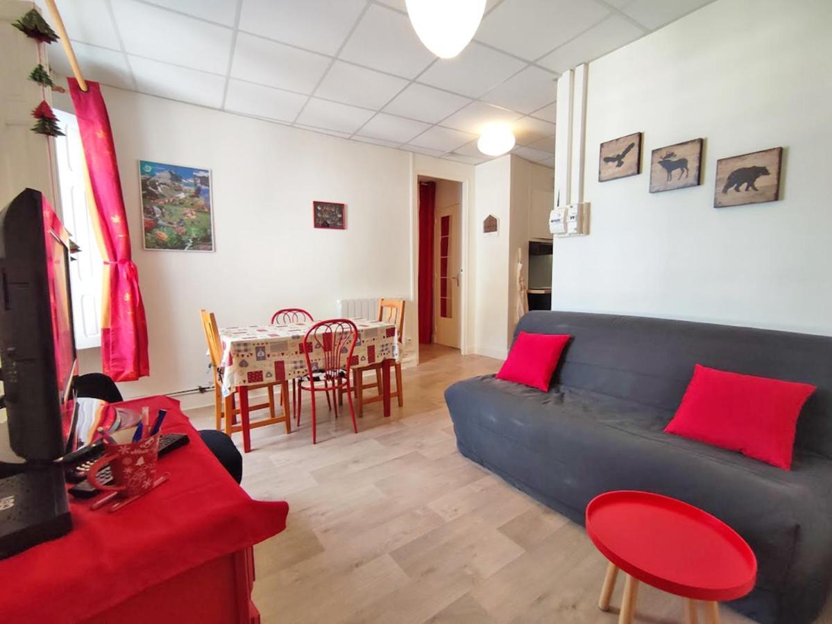 Les 3 Renards, T2 Bis, Parking, Centre Luchon, Casier A Skis, 4 Personnes Bagnères-de-Luchon Dış mekan fotoğraf